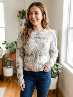 Storia | Cream and Gray Tie Dye Diamond Knit Sweater | Sz S